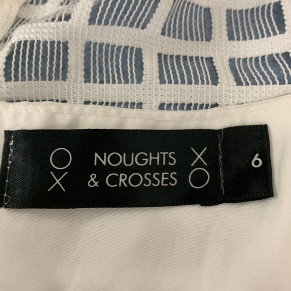 NOUGHTS & CROSSES gorgeous white dress - Picture 6 of 8